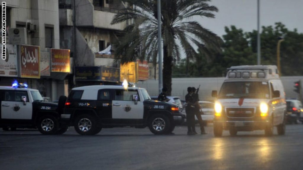 Saudi policemen stand guard at the site where a suicide bomber blew himself up in the early hours of July 4, 2016 near the American consulate in the Red Sea city of Jeddah.



Security officers became suspicious of a man near the parking lot of Dr Suleiman Faqeeh Hospital, which is directly across from the US diplomatic mission. When they moved in to investigate "he blew himself up with a suicide belt inside the hospital parking" at around 2:15 am, the ministry said, adding that two security officers were lightly injured.

 / AFP / STRINGER        (Photo credit should read STRINGER/AFP/Getty Images)