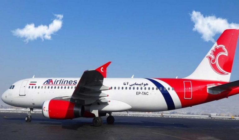 اشتعال النار في طائرة قبل إقلاعها في الأحواز